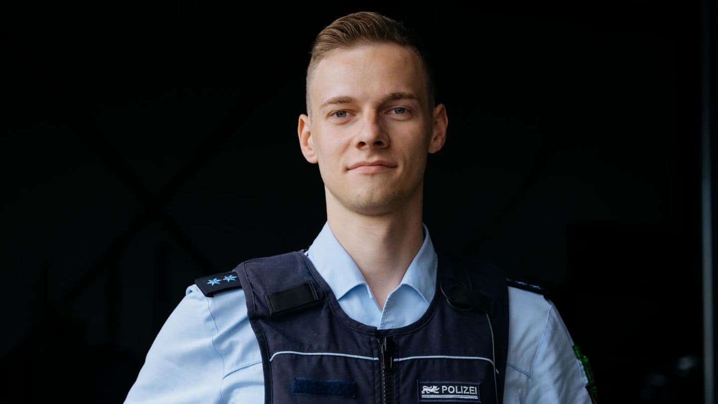Jonas Joachim Witzgall in Polizeiuniform